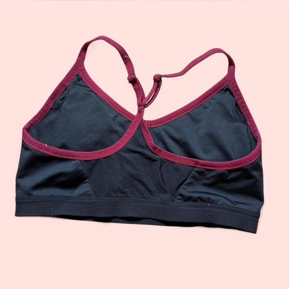 Nike Seminoles Women's Sports Bra - black and Burgundy - Picture 2 of 3